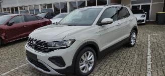 krockskadad bil auto Volkswagen T-Cross 1.0 TSI Live*Automaat*LED*Navigatie*Camera*Digitaal Cockpit*IQ Drive*Licht/Zicht paket*Aircontioning*DAB+ 2025/6
