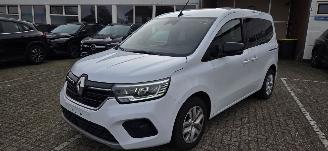 uszkodzony samochody osobowe Renault Kangoo 1.3 L benzine*5 zitplaatsen*LED* 2024/1