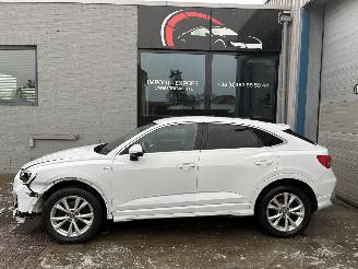 krockskadad bil auto Audi Q3 AUDI Q3 2.0d DSG S LINE 2020 2020/6