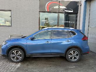 krockskadad bil auto Nissan X-Trail NISSAN X-TRAIL 1.7D 2021 7 ZIT 2021/8