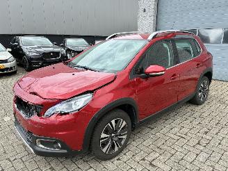 Voiture accidenté Peugeot 2008 PEUGEOT 2008 1.5D AUTOMAAT 2019 2019/9
