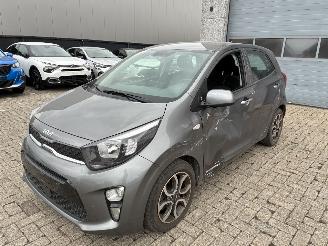 Damaged car Kia Picanto KIA PICANTO 1.0I AUTOMAAT 2022 2022/9