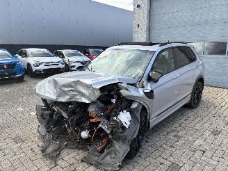 Voiture accidenté Volkswagen Tiguan VW TIGUAN HYBRID R LINE 2024 2024/3