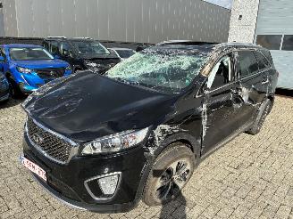Schadeauto Kia Sorento KIA SORENTO 2.2D 2017 7 ZIT 2017/6