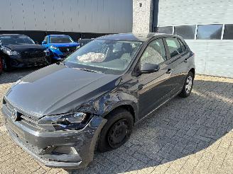damaged passenger cars Volkswagen Polo VW POLO 1.0I 2019 2019/1