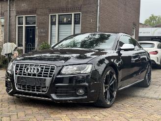 Damaged car Audi S5 4.2 QUATTRO COUPE 2010/1