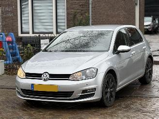 Damaged car Volkswagen Golf 1.6 TDI NAP RIJDBAAR 2017/1