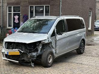 skadebil auto Mercedes V-klasse V220d LANG 2020/1