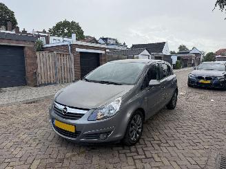 Unfallwagen Opel Corsa 1.2-16V \'111\' Edition 2010/1