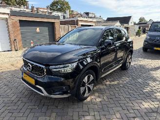 uszkodzony samochody osobowe Volvo XC40 1.5 T4 Recharge 2020/1