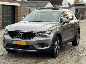 Coche accidentado Volvo XC40 1.5 T5 Twin Engine Momentum Pro 2020/1