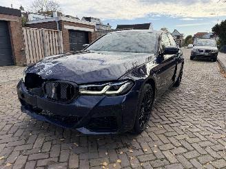 Schadeauto BMW 5-serie 530e LIMO M PAKKET 215kw 2022/1
