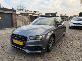 skadebil auto Audi A3 1.4 TFSI PANO S Line LIMOUSINE 2013/1