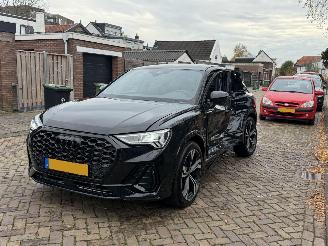 krockskadad bil auto Audi Q3 Sportback 35 TFSI PANO SFEER PANO 2024/1