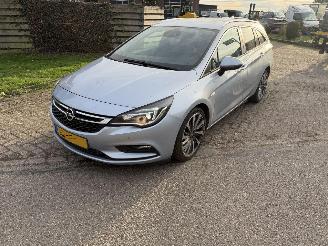 Avarii autoturisme Opel Astra 1.6 Cdti SPORTS TOURER+ 2017/1