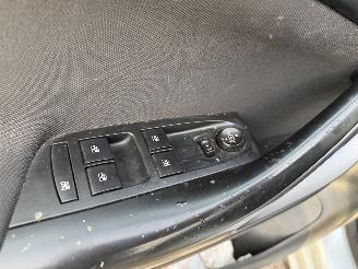 Opel Astra 1.6 Cdti SPORTS TOURER+ picture 11