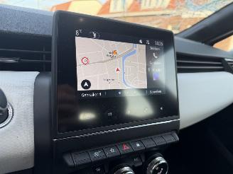 Renault Clio 1.0 TCe  Initiale Paris AUTOMAAT picture 23