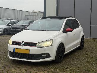 krockskadad bil auto Volkswagen Polo 1.4 TSI GTI PANO 2012/1