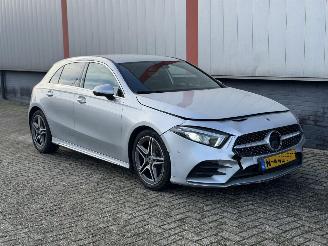 krockskadad bil auto Mercedes A-klasse A180d AMG SFEER AUTOMAAT 2019/1
