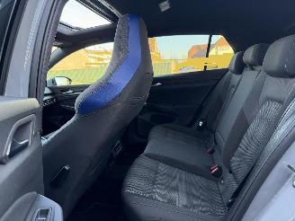 Volkswagen Golf 8 GTE PANO picture 9