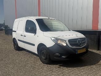 Avarii autoturisme Mercedes Citan 108 CDI BlueEFFICIENCY 1.5 MARGE!!! 2016/1