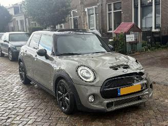 Auto incidentate Mini Cooper S 2.0 Cooper S Chili HARMON PANO NAP! 2018/1