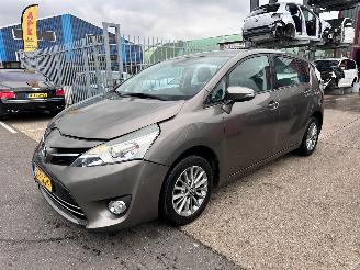 skadebil auto Toyota Verso 1.6 VVT-i 59.000KM 2016/4