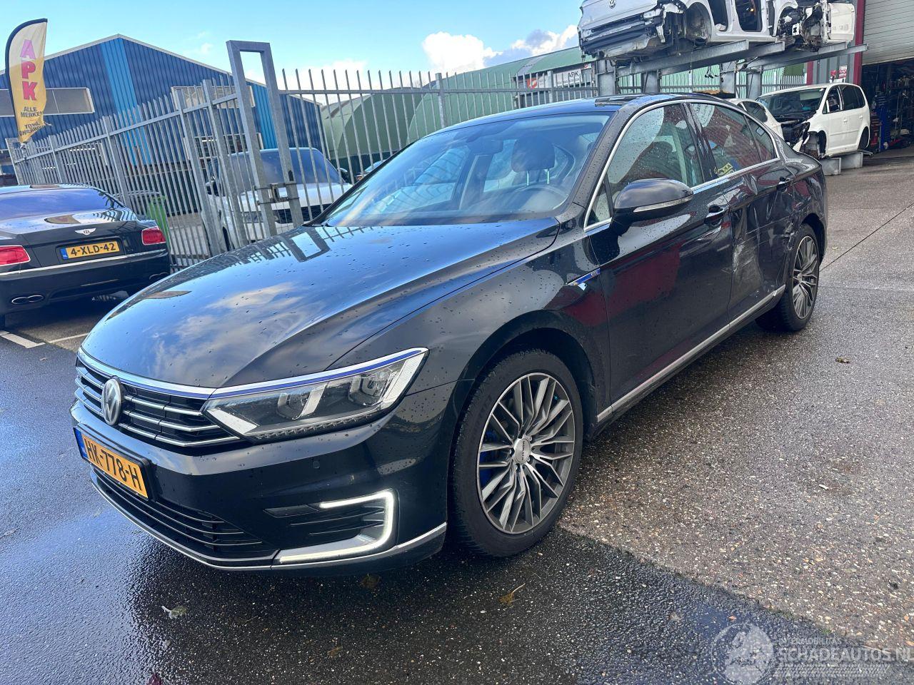 Volkswagen Passat 1.4 TSI / GTE / DSG / PLUG IN / LEER