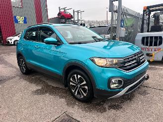Vaurioauto  passenger cars Volkswagen T-Cross 1.0 TSI / UNITED 2020/9