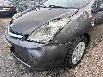 Toyota Prius 1.5 VVT-i picture 18
