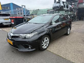  Toyota Auris Touring Sports 1.8 HYBRIDE / PANO 2015/8