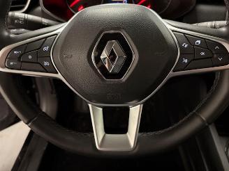 Renault Clio  picture 18