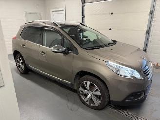 uszkodzony samochody osobowe Peugeot 2008 // NUR 35000 KM // 2015/6