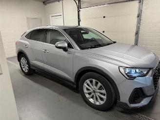 krockskadad bil auto Audi Q3 4X CAMERA 2024/3