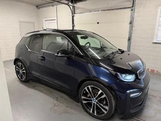 Damaged car BMW i3  2020/2