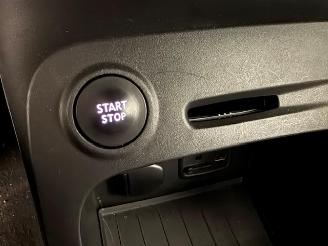 Renault Captur NAVI CAMERA picture 19