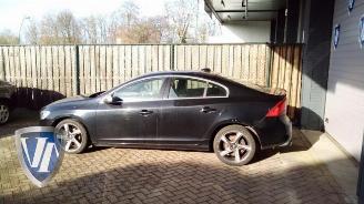 demontáž osobní automobily Volvo S-60 S60 II (FS), Sedan, 2010 / 2018 1.6 DRIVe,D2 2014