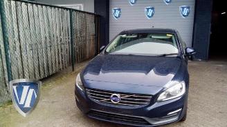 Autoverwertung Volvo S-60 S60 II (FS), Sedan, 2010 / 2018 2.0 D4 16V 2014