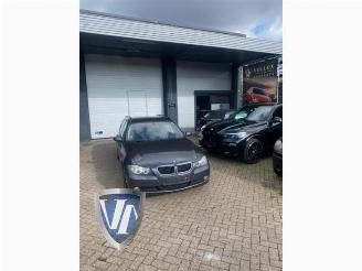 Vrakbiler auto BMW 3-serie 3 serie Touring (E91), Combi, 2004 / 2012 318i 16V 2010/8