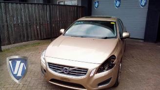  Volvo S-60 S60 II (FS), Sedan, 2010 / 2018 2.0 D3 20V 2011