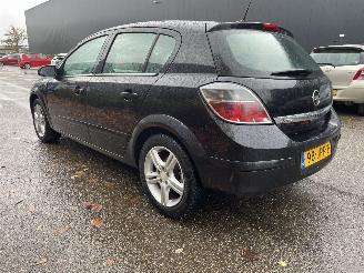 Auto incidentate Opel Astra 1.6 85kw 2009/10