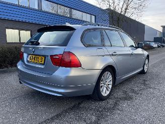 krockskadad bil auto BMW 3-serie 316 90kw 2010/8