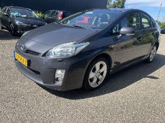 skadebil auto Toyota Prius 1.8 hybrid 2010/11