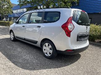 damaged passenger cars Dacia Lodgy 1.5 dci 66kw 2018/8