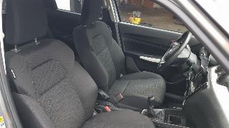 Suzuki Swift HYBRID picture 20