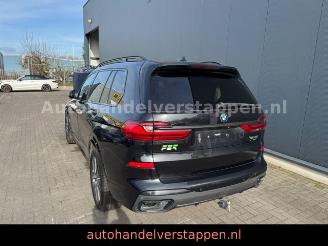 Vaurioauto  passenger cars BMW X7 M50d 294KW Pano Sky -Executive- 6Sitzer 2019/7