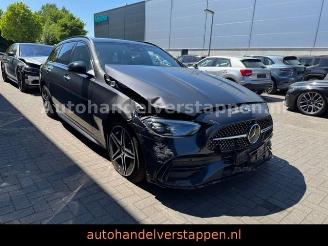 krockskadad bil auto Mercedes C-klasse  2022/12