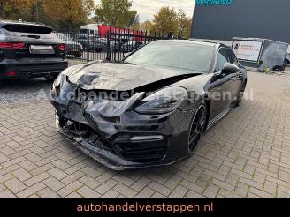 Voiture accidenté Porsche Panamera Sport Turismo 4 E-Hybrid AWD 340KW 2018/4
