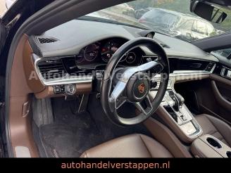 Porsche Panamera Sport Turismo 4 E-Hybrid AWD 340KW picture 16
