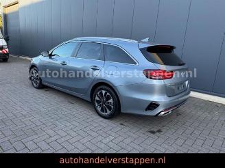 Kia Cee d Ceed Sportswagon Plug-in Hybrid Platinum Edition picture 8